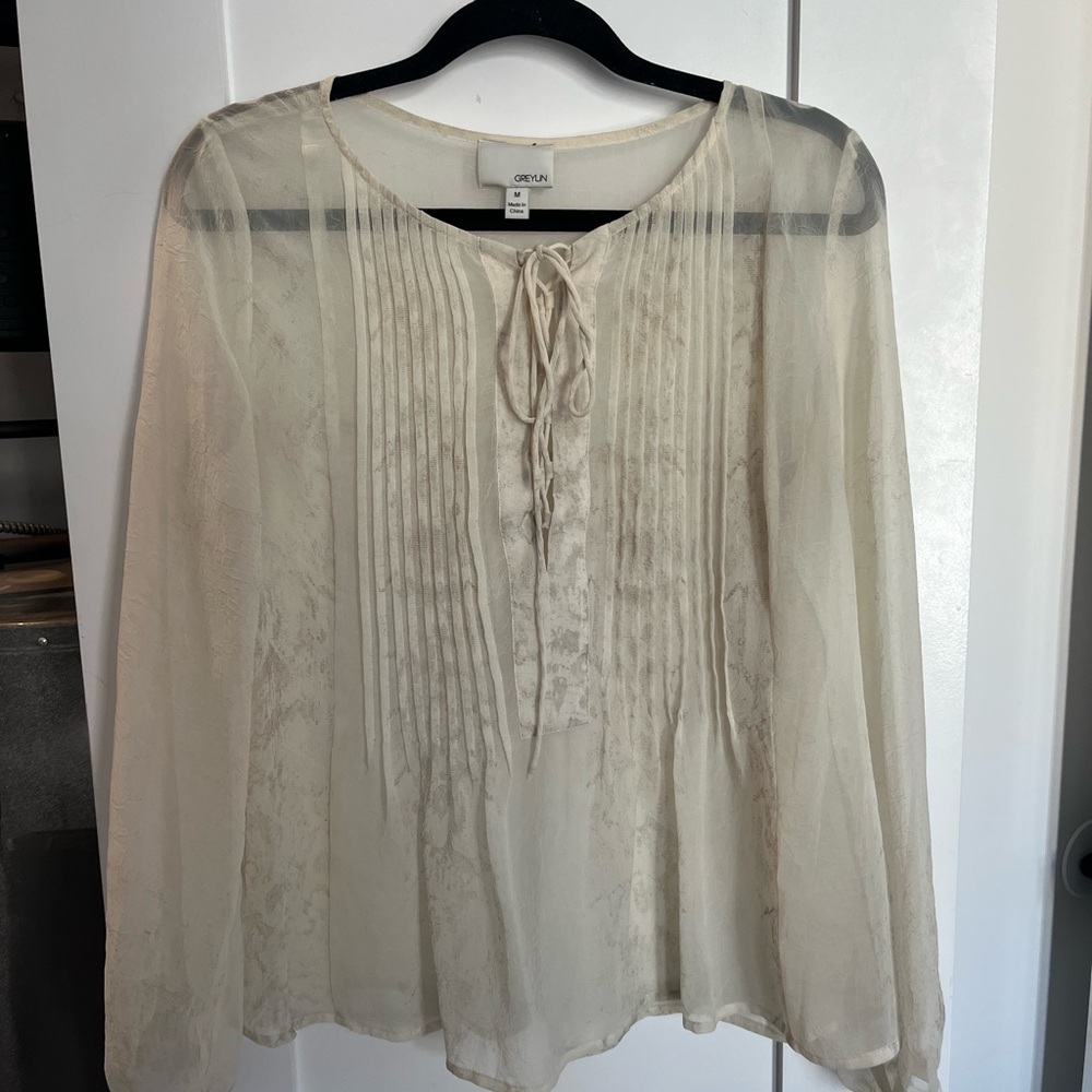Greylin Women's sheer blouse cream Size M